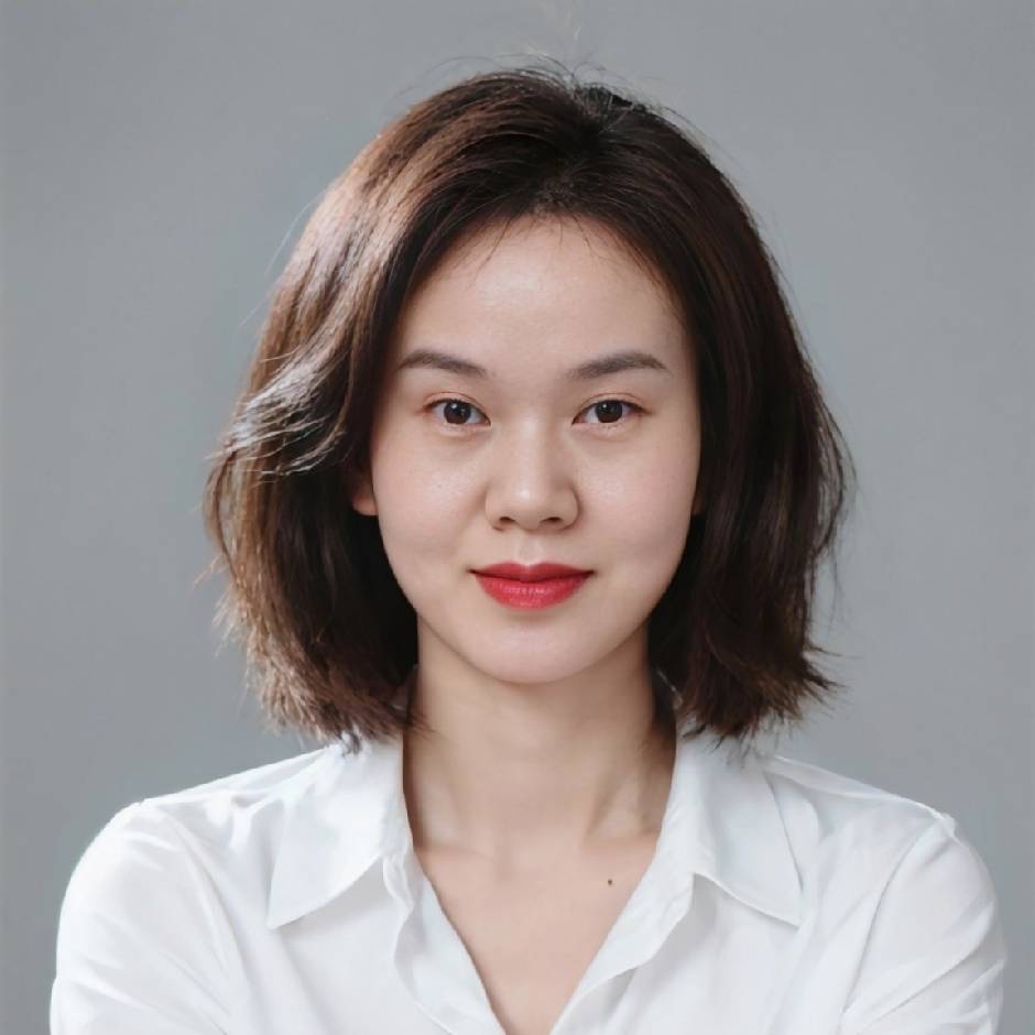 鲁巧巧 portrait